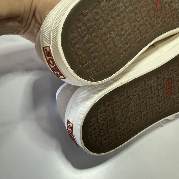 Taos Women’s Super Soul Sneaker Size 8 Natural Distressed Canvas Shoe No Insoles - Picture 11 of 12